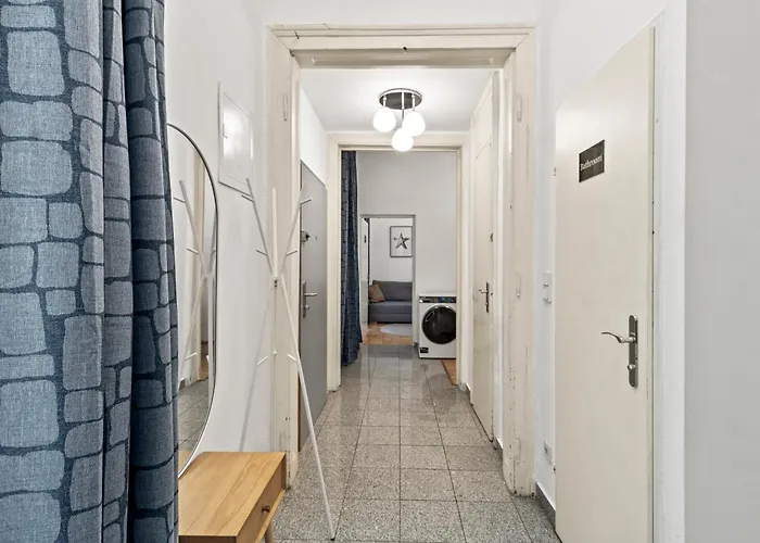 Near Innere Stadt 3min Walk To U4 Friedensbruecke * فيينا